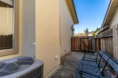 1012 Mission Circle, Fairfield, CA 94534 - Photo 51