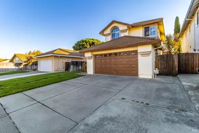 1012 Mission Circle, Fairfield, CA 94534 - Photo 3