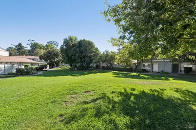 110 Oliva Court #F, Novato, CA 94947 - Photo 39