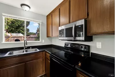 650 W H Street, Dixon, CA 95620 - Photo 17