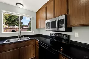 650 W H St, Dixon, CA 95620 - Photo 17