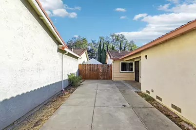 2842 Montclair Way, Fairfield, CA 94534 - Photo 3