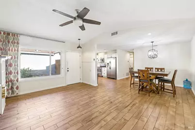 2842 Montclair Way, Fairfield, CA 94534 - Photo 5