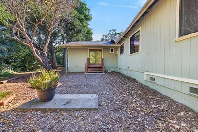 1315 Ridley Avenue, Santa Rosa, CA 95401 - Photo 45