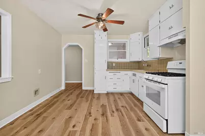 1315 Ridley Avenue, Santa Rosa, CA 95401 - Photo 9