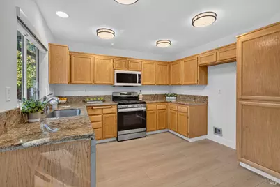 440 Valley Oak Court, Windsor, CA 95492 - Photo 19
