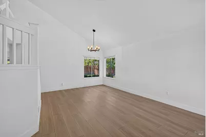 440 Valley Oak Court, Windsor, CA 95492 - Photo 3