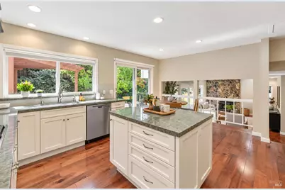 9 Carob Way, Novato, CA 94945 - Photo 9