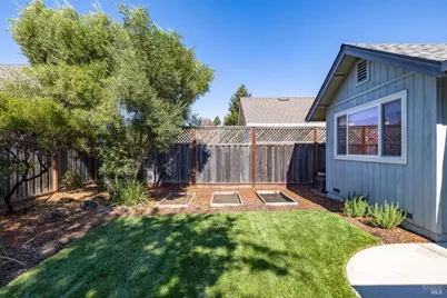 2179 Erika Street, Santa Rosa, CA 95403 - Photo 33