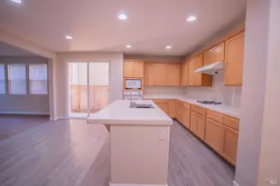 92 White Oak Dr, American Canyon, CA 94503 - Photo 9