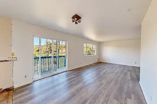9515 Castlewood St, Oakland, CA 94605 - Photo 7