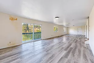9515 Castlewood St, Oakland, CA 94605 - Photo 9