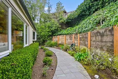 110 Bella Vista Avenue, Belvedere, CA 94920 - Photo 3