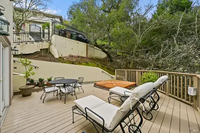 110 Bella Vista Avenue, Belvedere, CA 94920 - Photo 27