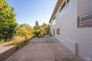 4 Longfellow Rd, Mill Valley, CA 94941 - Photo 33