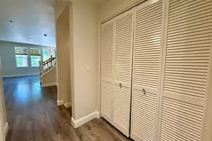 60 Almond Ct, San Rafael, CA 94903 - Photo 7