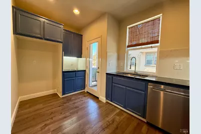 60 Almond Court, San Rafael, CA 94903 - Photo 3