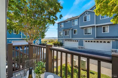 498 E E Street, Benicia, CA 94510 - Photo 5