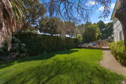 128 W F Street, Benicia, CA 94510 - Photo 25