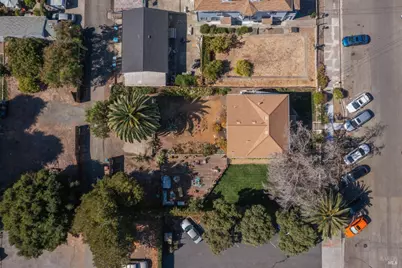128 W F Street, Benicia, CA 94510 - Photo 45