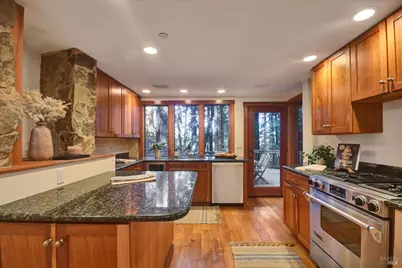 550 Edgewood Avenue, Mill Valley, CA 94941 - Photo 29
