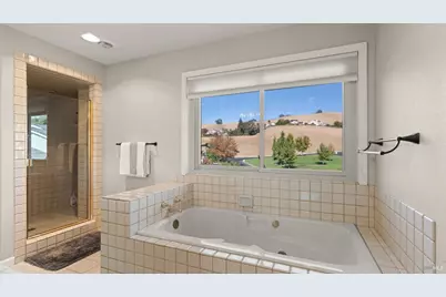 2528 Cotswold Hill Drive, Fairfield, CA 94534 - Photo 33