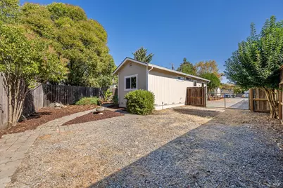 1181 Clover Drive, Santa Rosa, CA 95401 - Photo 15