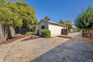 1181 Clover Dr, Santa Rosa, CA 95401 - Photo 15