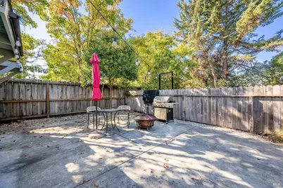 1181 Clover Drive, Santa Rosa, CA 95401 - Photo 27