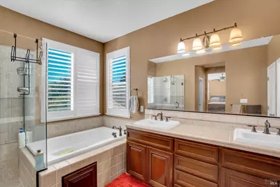1000 Amber Ridge Lane, Vacaville, CA 95687 - Photo 17