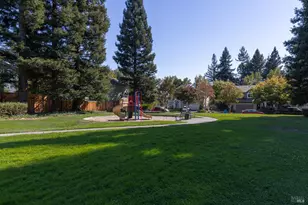 236 Wikiup Meadows Dr, Santa Rosa, CA 95403 - Photo 27