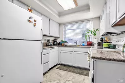 299 Shasta Drive #32, Vacaville, CA 95687 - Photo 9