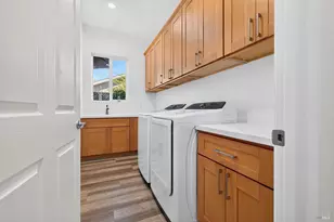 118 Dorchester Dr, Santa Rosa, CA 95403 - Photo 27