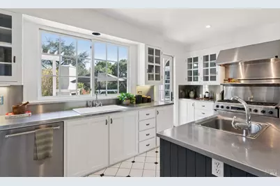 129 Mountain View Avenue, San Rafael, CA 94901 - Photo 5