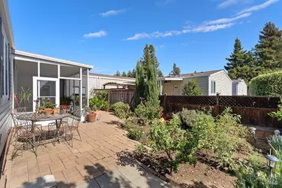 7 Falcon Crest Circle, Napa, CA 94558 - Photo 33