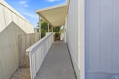 1138 Broadleaf Lane, Windsor, CA 95492 - Photo 5
