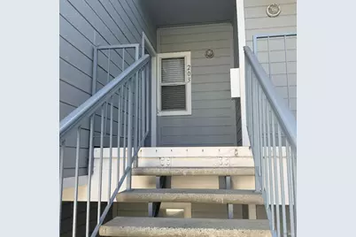 1850 Blossom Avenue #203, Fairfield, CA 94533 - Photo 5
