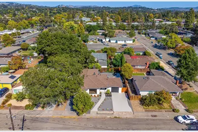 2112 Berkeley Drive, Santa Rosa, CA 95401 - Photo 45