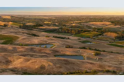 1002 Henry Road, Napa, CA 94559 - Photo 1