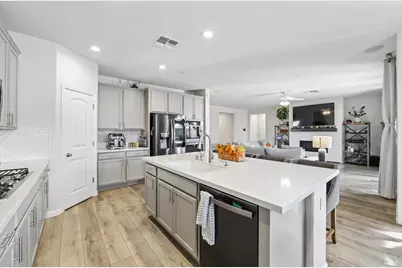 6001 Tristen Court, Vacaville, CA 95687 - Photo 11
