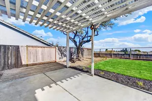 1605 Highland Cir, Fairfield, CA 94534 - Photo 39