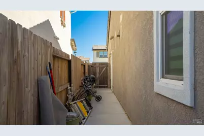 266 Lantana Drive, Vacaville, CA 95687 - Photo 31