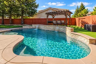 800 Westgate Drive, Vacaville, CA 95687 - Photo 9