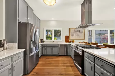 2111 W Lincoln Avenue, Napa, CA 94558 - Photo 9