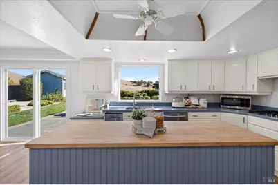548 Cooper Drive, Benicia, CA 94510 - Photo 17