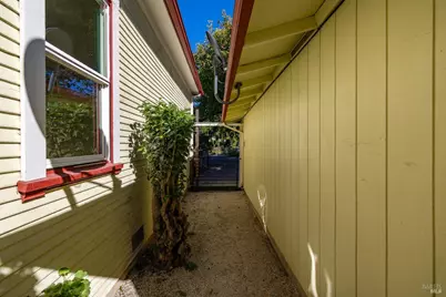 105 Garden Street, Santa Rosa, CA 95401 - Photo 23