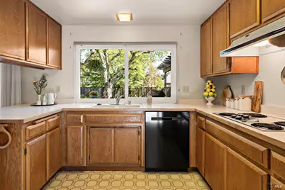 8826 Oakmont Drive, Santa Rosa, CA 95409 - Photo 13