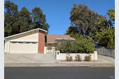 225 Woodhaven Drive, Vacaville, CA 95687 - Photo 1