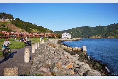893 Tiburon Boulevard, Tiburon, CA 94920 - Photo 57