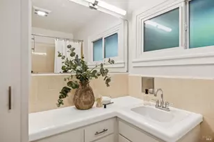 893 Tiburon Blvd, Tiburon, CA 94920 - Photo 33